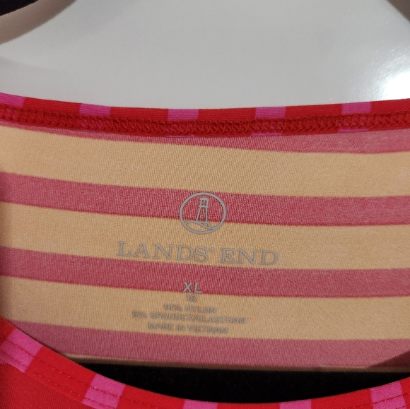 Lands End Womens Rash Guard Striped Long Sleeve Top, Size XL - Picture 2 of 6